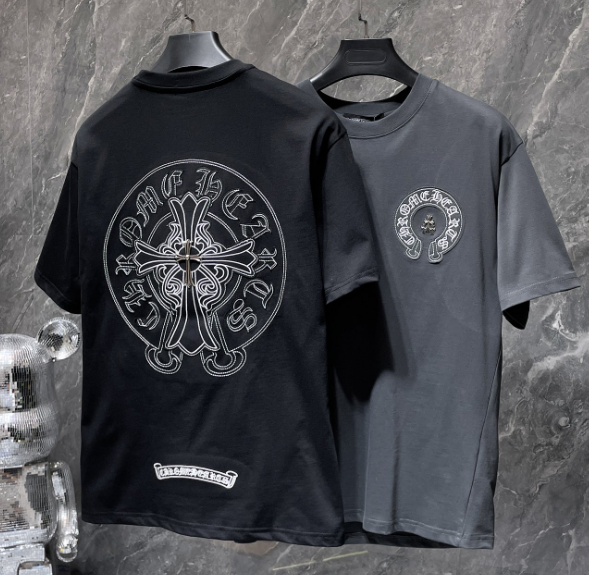 Chrome Hearts Gothic Horseshoe Cross Tee