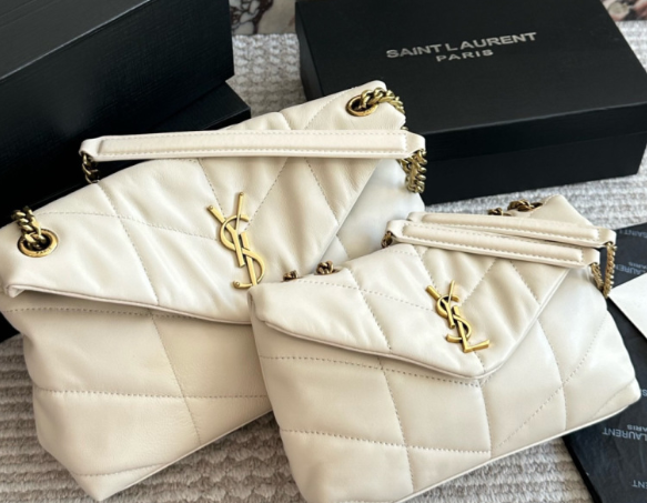 Loulou Puffer
YSL Cloud Bag
LOULOU PUFFER Quilted Lambskin Bag