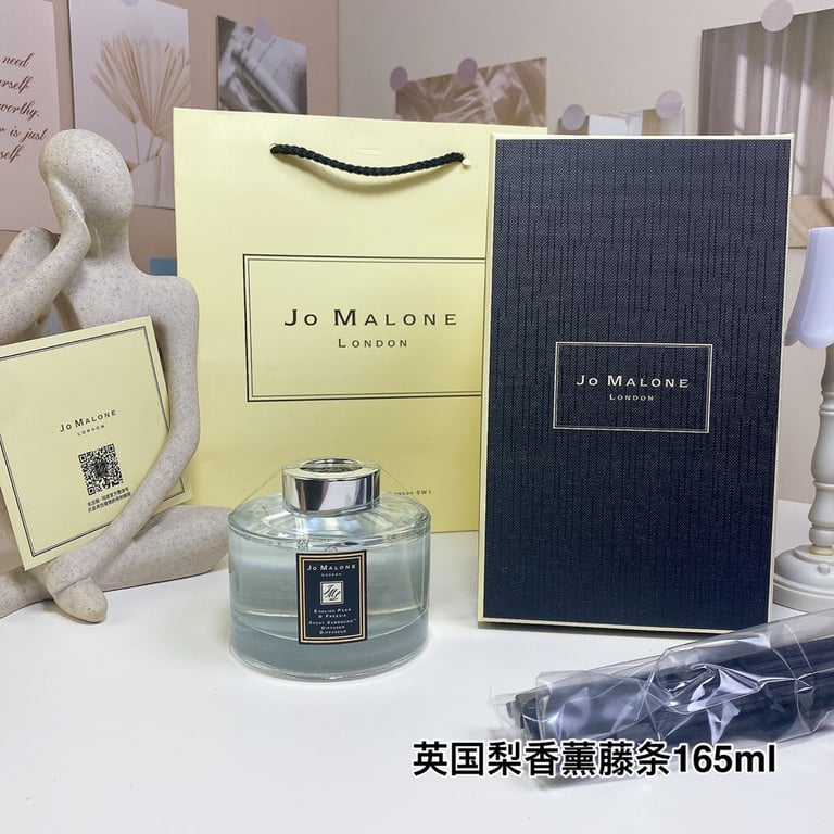 London English Pear & Freesia Scent Surround Diffuser-100ml