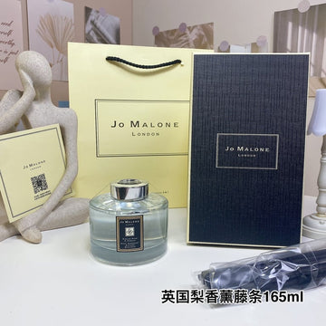 London English Pear & Freesia Scent Surround Diffuser-100ml