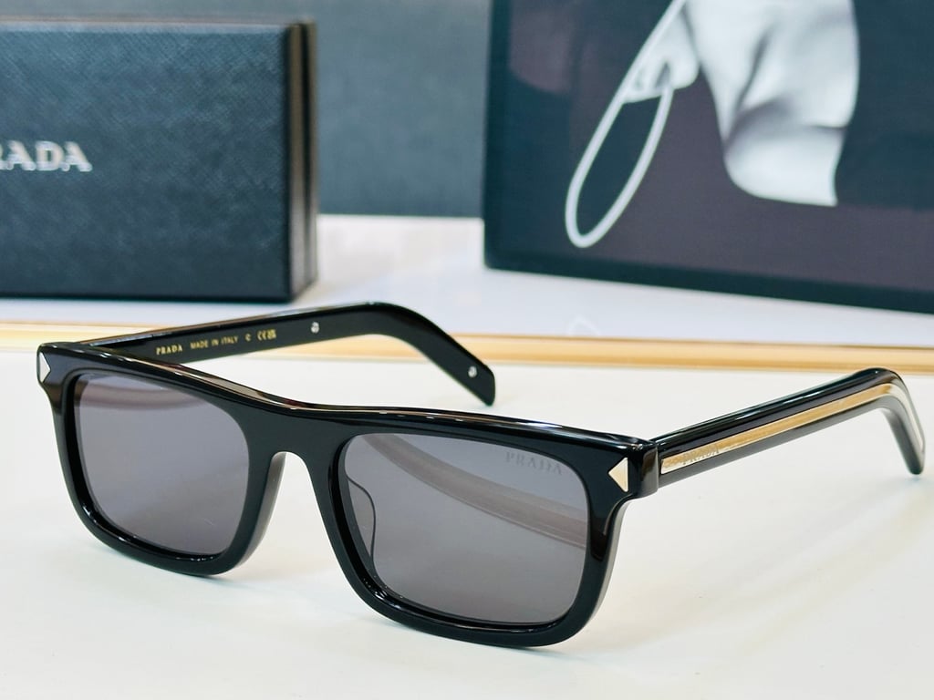 Prada PR 25ZS Sunglasses