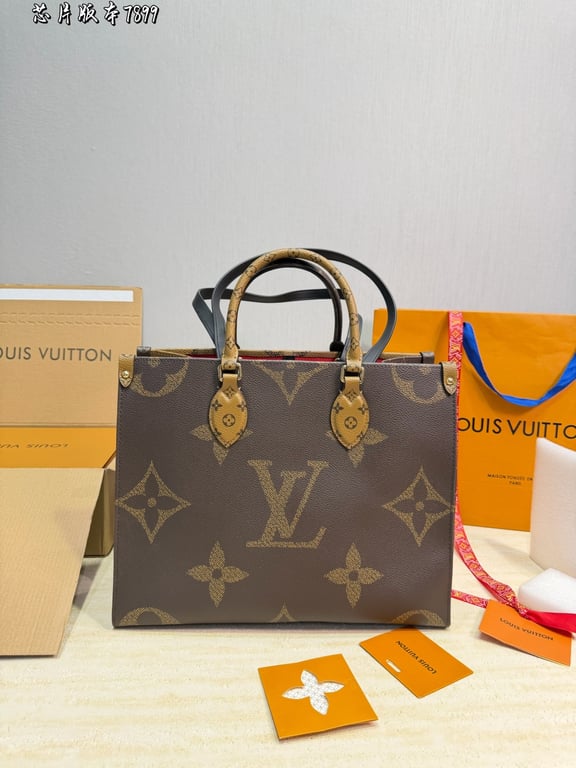 Louis Vuitton OnTheGo MM (Monogram Giant)