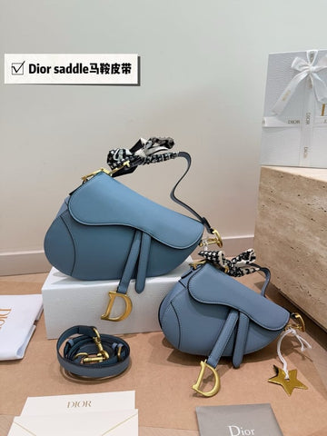 Dior Saddle Bag (light blue)