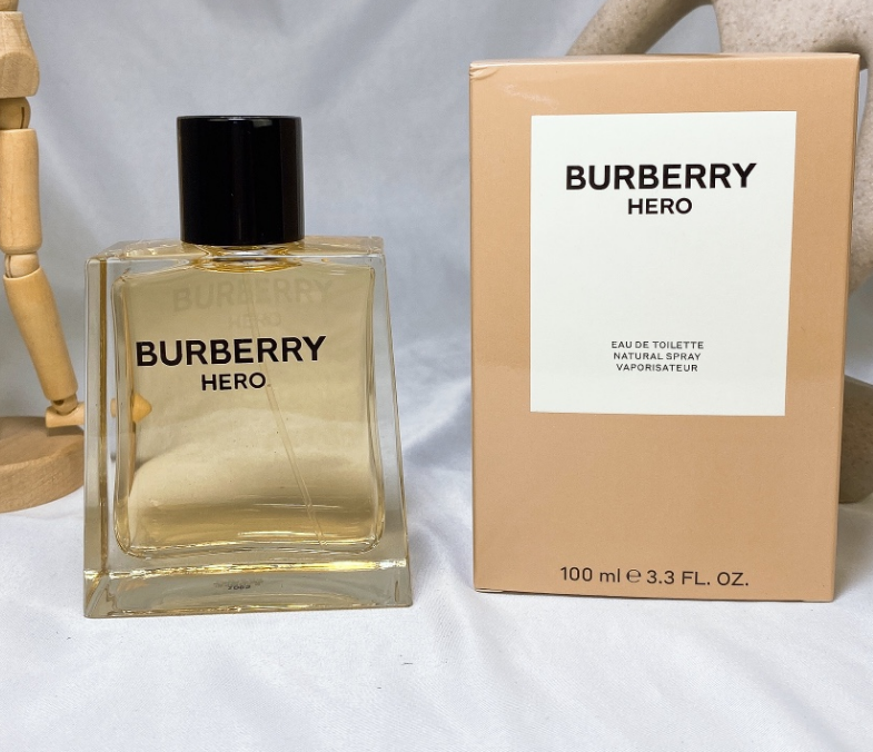 Burberry Hero
EAU DE TOILETTE-100ml