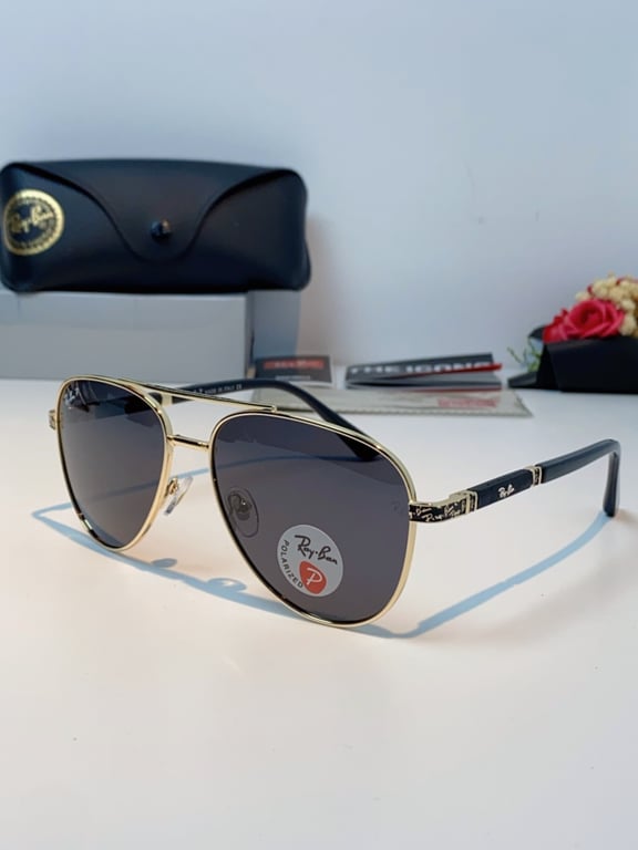 Ray-Ban RB3025 (Classic Aviator)