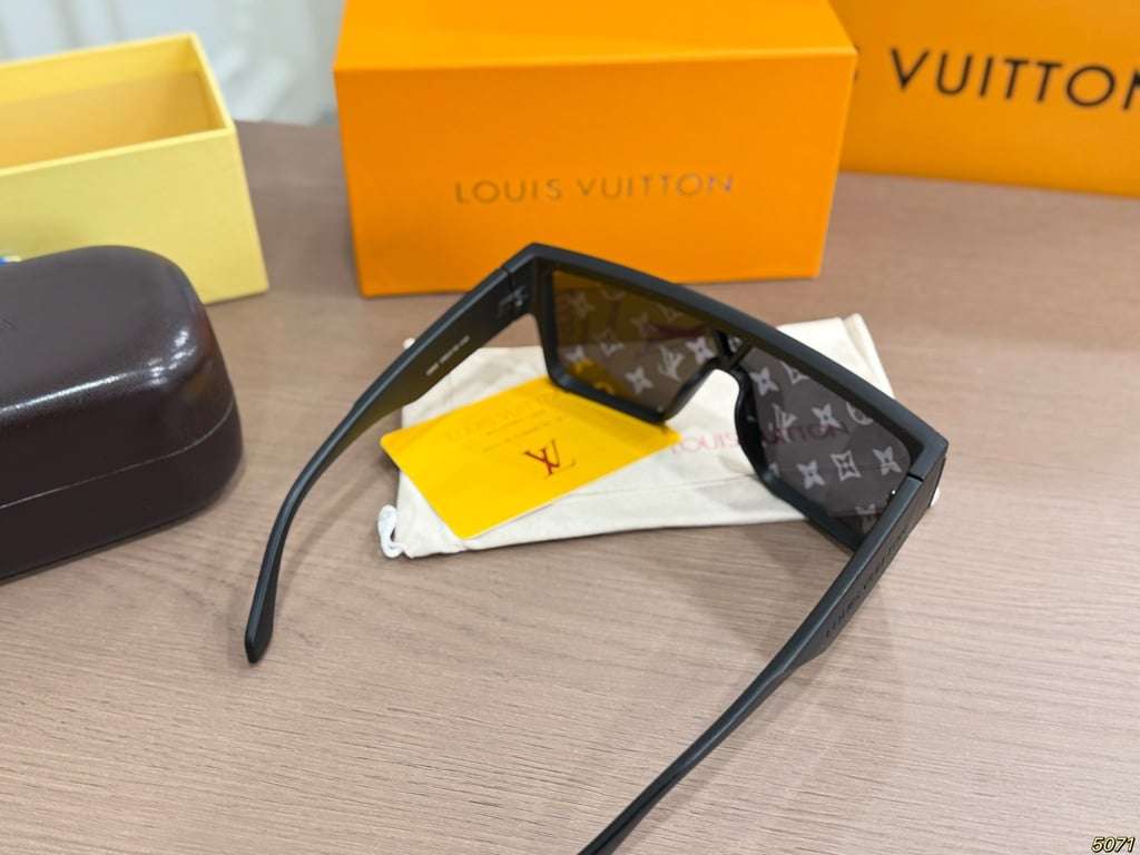 LV Monogram Lens Shield Sunglasses (Black)