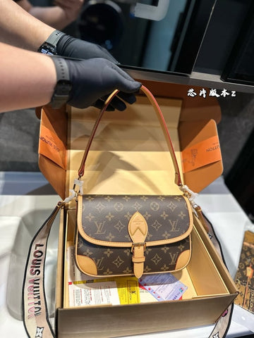 Louis Vuitton Diane (Monogram)
