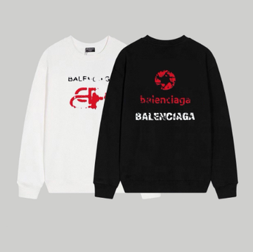 Balenciaga's new crew neck sweatshirt with missing print