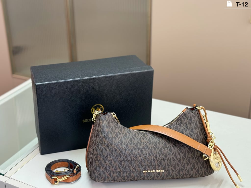 Michael Kors Nolita Shoulder Bag