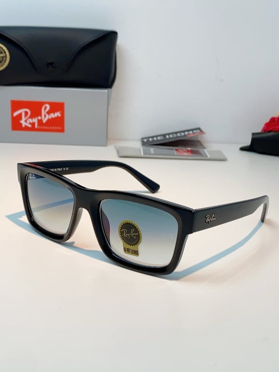 Ray-Ban RB4320CH (Square with Chrome Mirror Lenses)