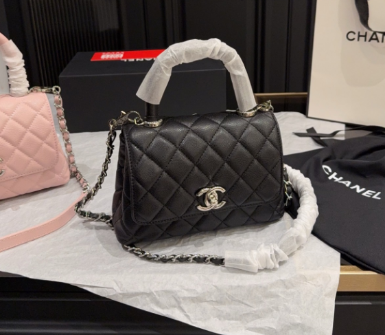 Chanel
 Coco Handle Handle Bag