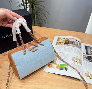 Chanel
 CocoBeach handbag