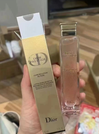 Dior Prestige La Micro-Lotion de Rose