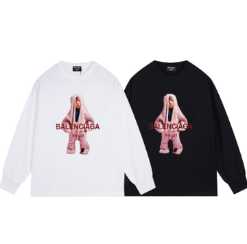 Balenciaga's new logo print long-sleeved shirt for kids.