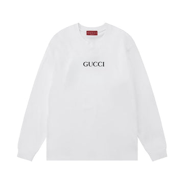 Gucci minimalist printed logo long-sleeved T-shirt with a touch of understated luxury.