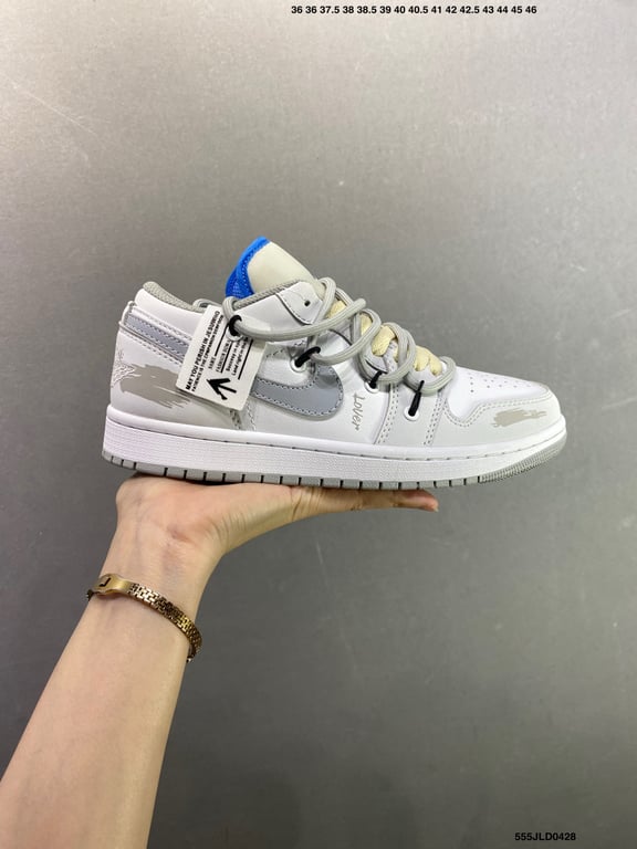 Nike Air Jordan 1 Low AJ1