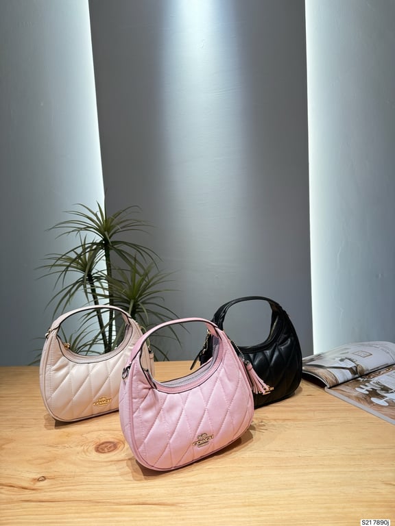 Quilted Hobo Shoulder Bag