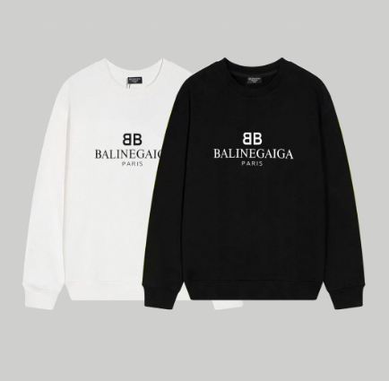 Balenciaga classic monogram print crewneck sweatshirt!