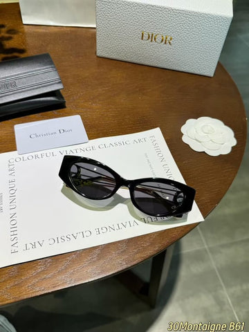 Dior 30 Montaigne B61 Black Cat-Eye Sunglasses