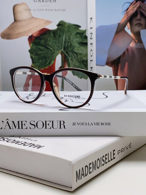 Burberry Round Tortoiseshell Optical Glasses with Check Temples