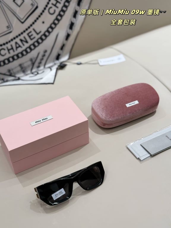 Miu Miu 09W Black Rectangular Sunglasses