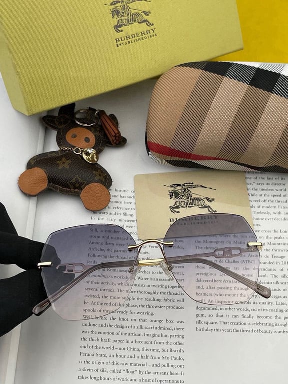Burberry Rimless Geometric Sunglasses