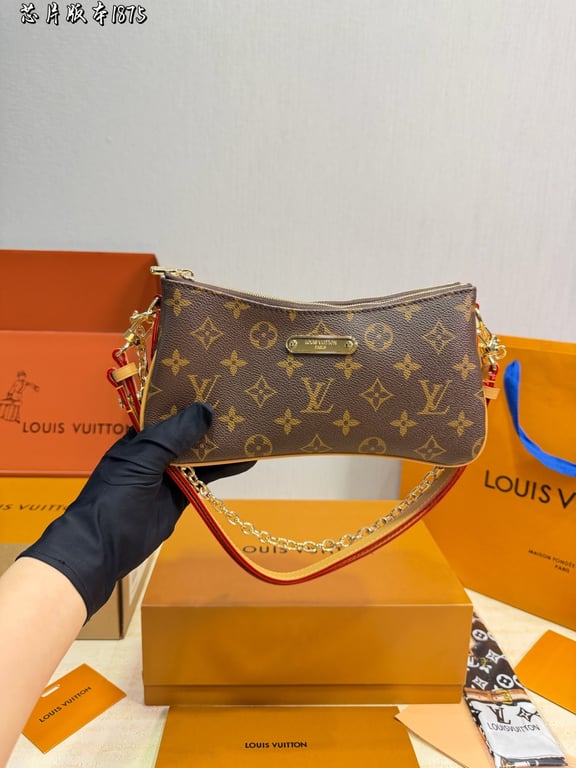 Louis Vuitton Easy Pouch on Strap (Monogram Canvas)