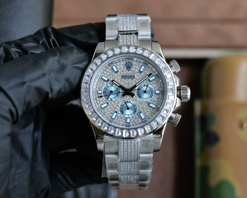 Rolex Oyster Perpetual Cosmograph Daytona (Custom Baguette)