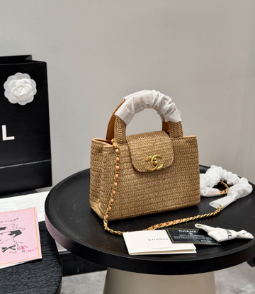 Chanel
new raffia woven Kelly 23k handbag